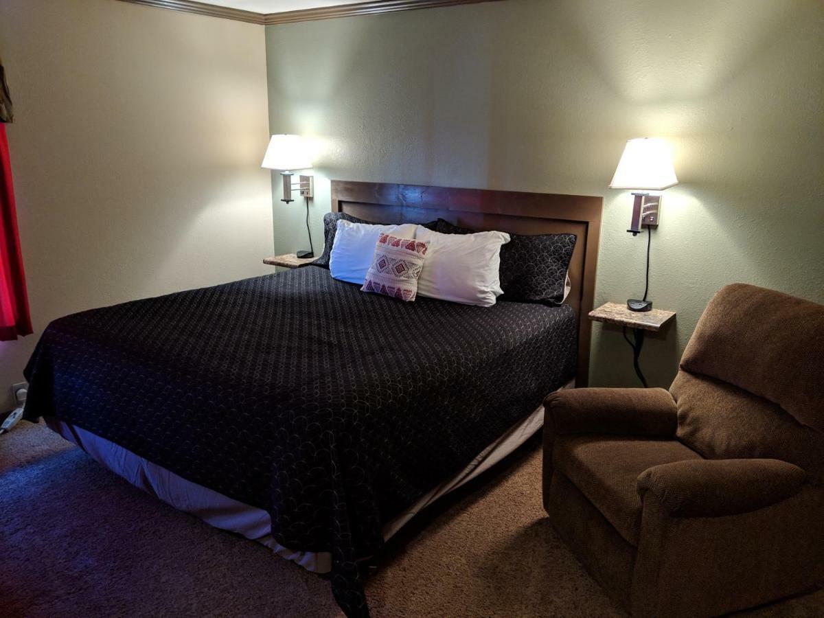 Sagebrush Inn & Suites Broadus Exteriér fotografie